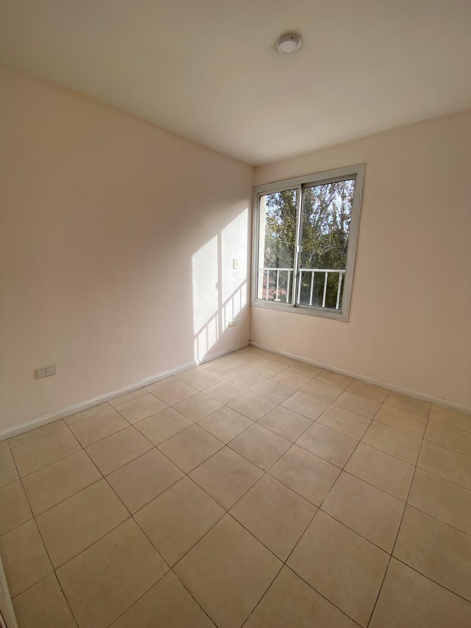 Departamento en pleno Bombal sur - Imagen 2