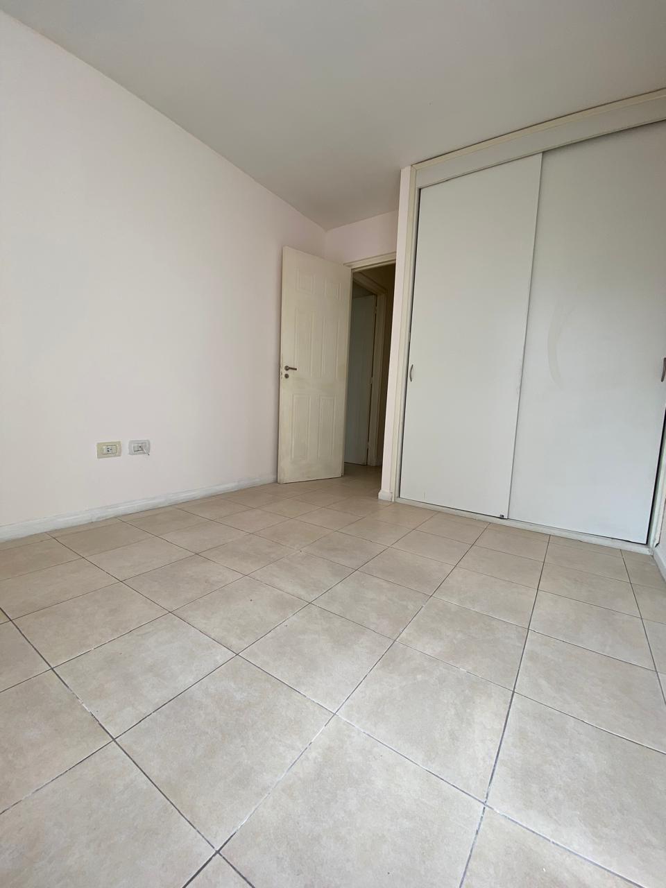 Departamento en pleno Bombal sur - Imagen 3