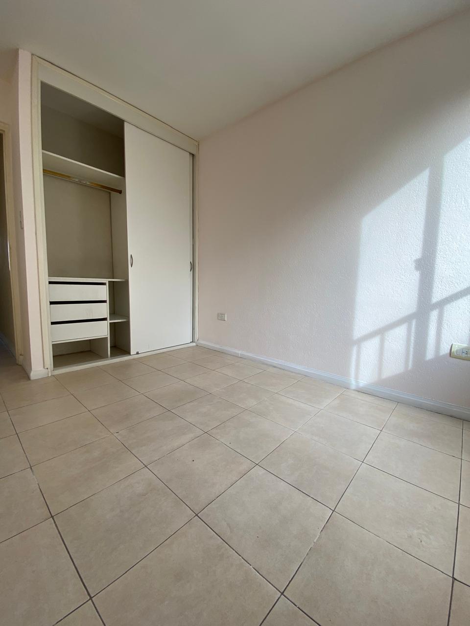 Departamento en pleno Bombal sur - Imagen 4