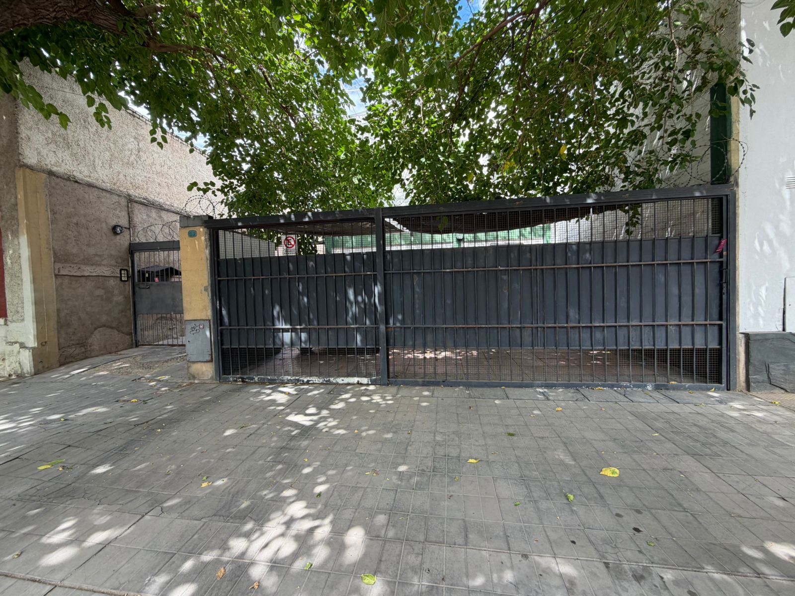 Adyacente Parque Central - Imagen 2