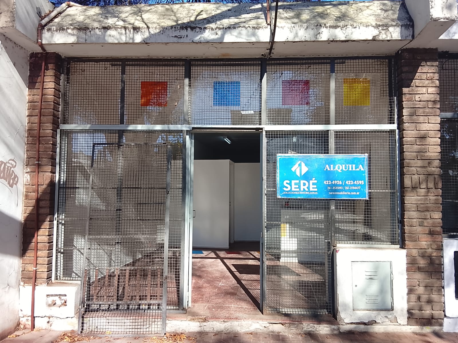 LOCAL COMERCIAL EN ALQUILER – EXCELENTE UBICACIÓN