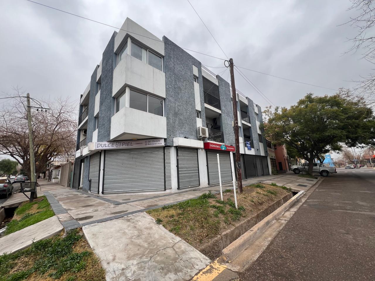 Hermoso Departamento Adyacente Chango Más