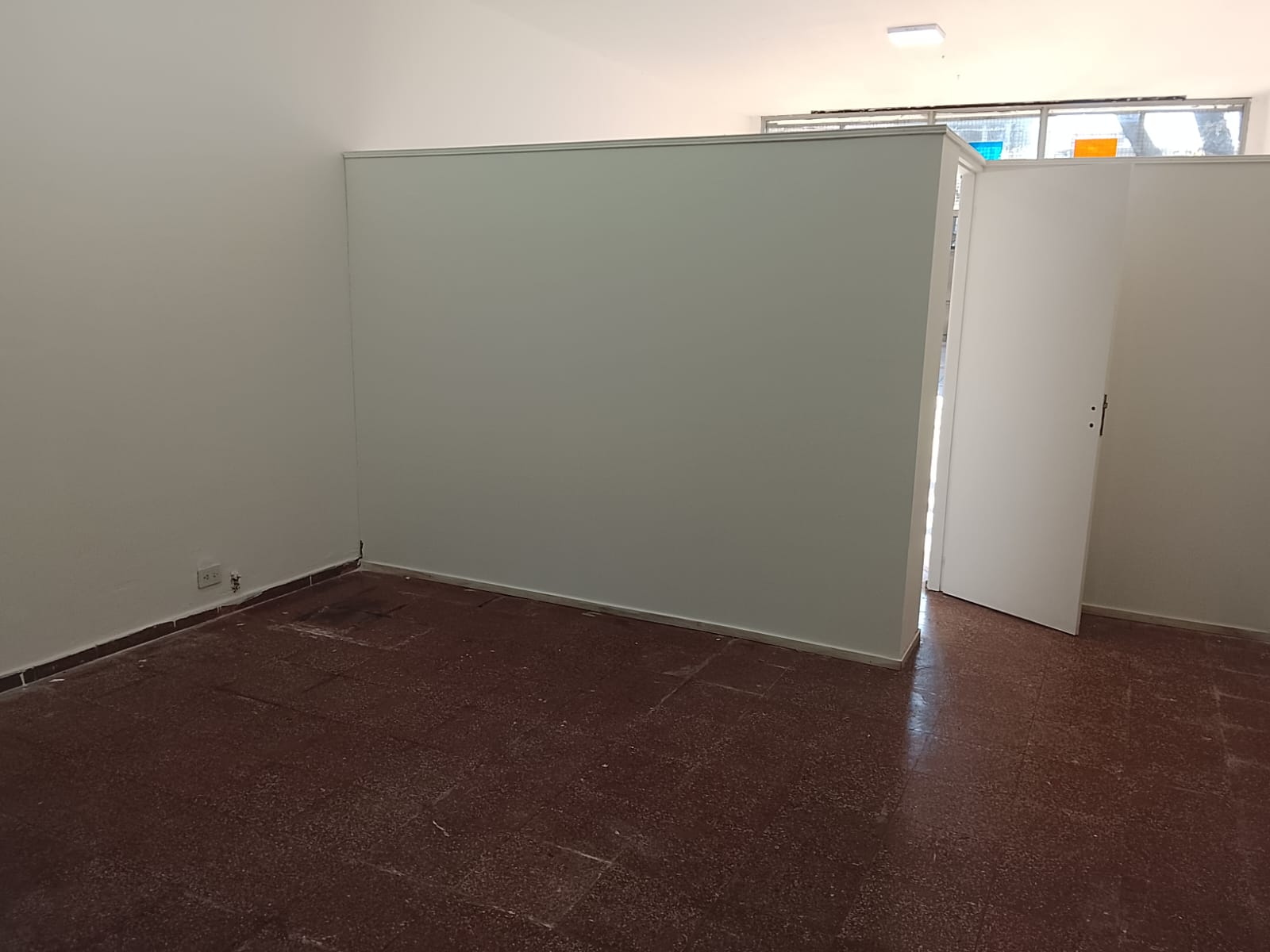 LOCAL COMERCIAL EN ALQUILER – EXCELENTE UBICACIÓN - Imagen 4