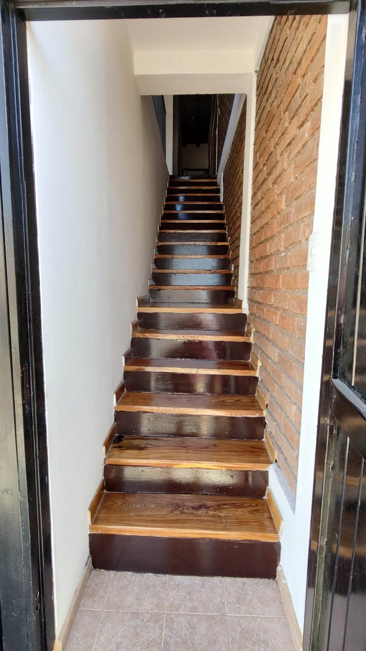 Excelente Departamento adyacente b° municipal - Imagen 15