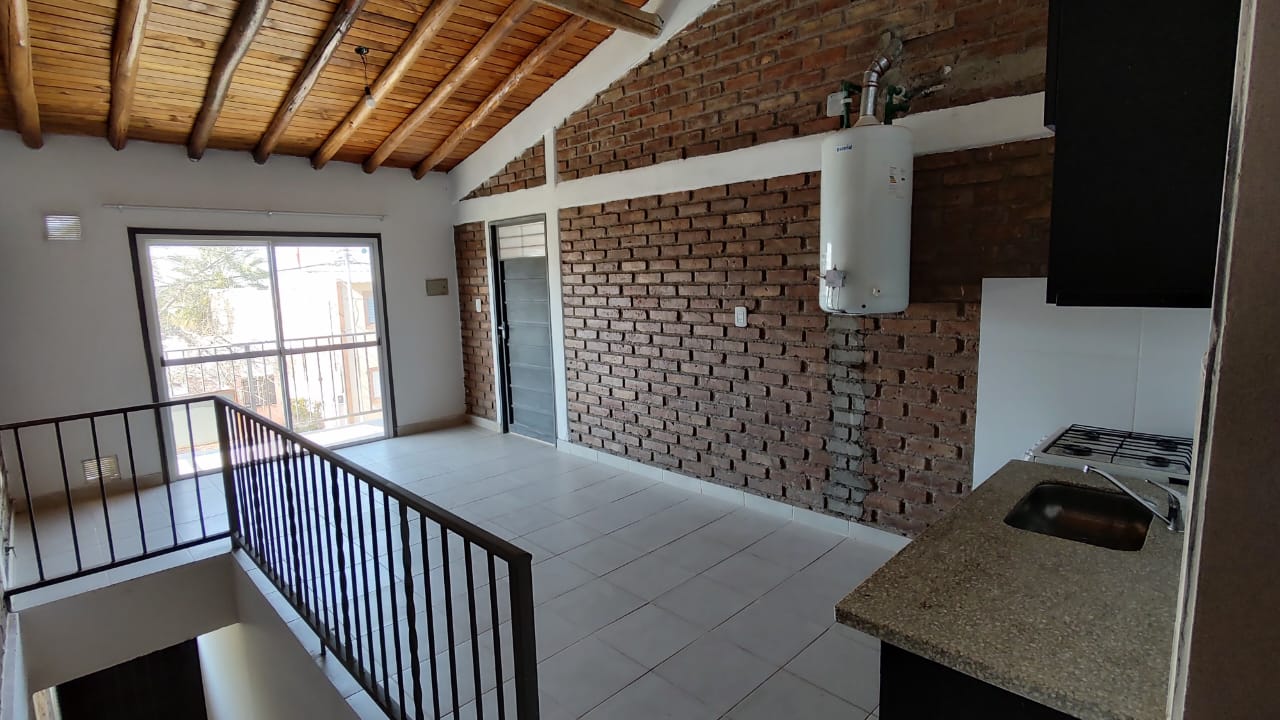 Excelente Departamento adyacente b° municipal - Imagen 16