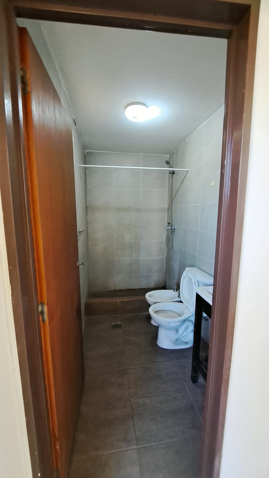 HERMOSA CASA EN ALQUILER ZONA CHACRAS - Imagen 9