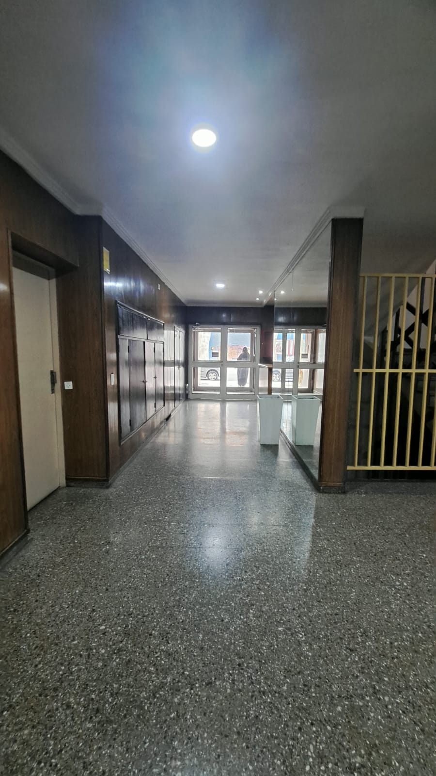PRÁCTICO Y UBICADO DEPARTAMENTO - CIUDAD