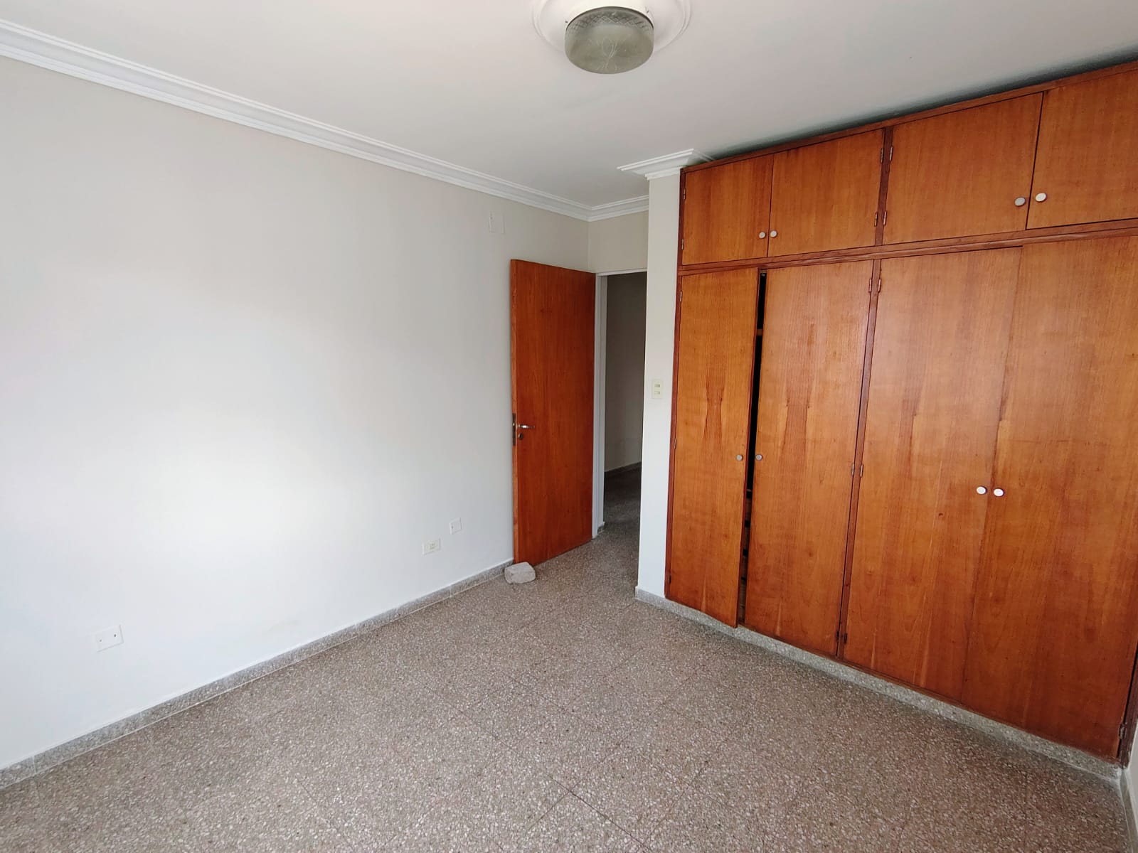 ALQUILER DE CΓMODA Y FUNCIONAL CASA - Imagen 14